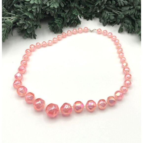 Vintage Pink Iridescent Beaded Necklace With Graduated Round Beads & Spring Ring - Picture 1 of 6